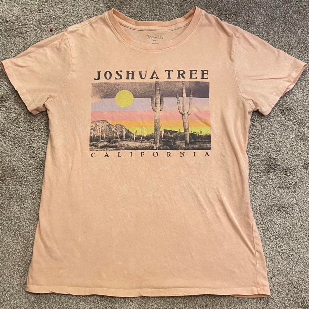 Joshua tree graphic tee